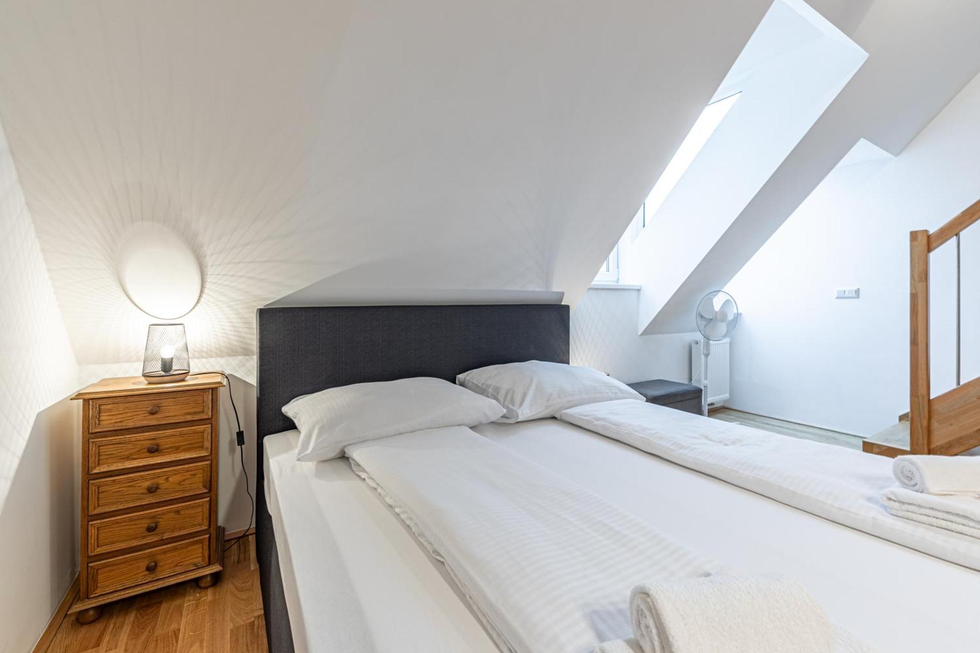 Penthouse By Jr * Viena
